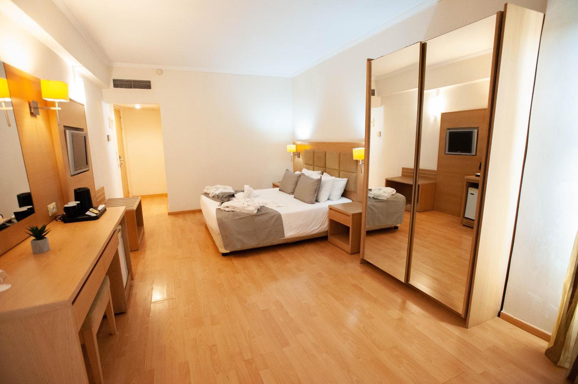Hotel Rhodos Horizon Marina - Adults Only Rhodes City Esterno foto